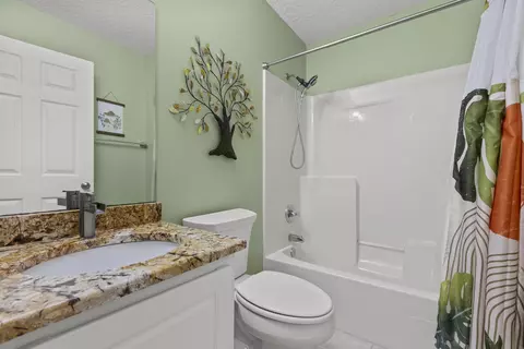 Bath - 4025 Red Pine Ln, Saint Augustine, FL 32086 photo 5 of 5