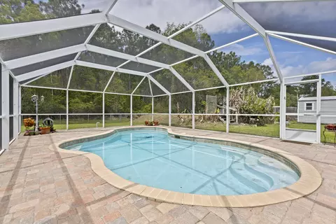 Exterior - 4025 Red Pine Ln, Saint Augustine, FL 32086 photo 4 of 9