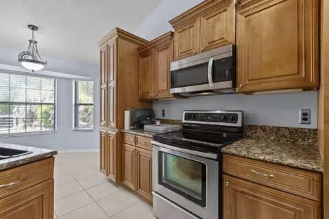 Kitchen - 4025 Red Pine Ln, Saint Augustine, FL 32086 photo 5 of 5