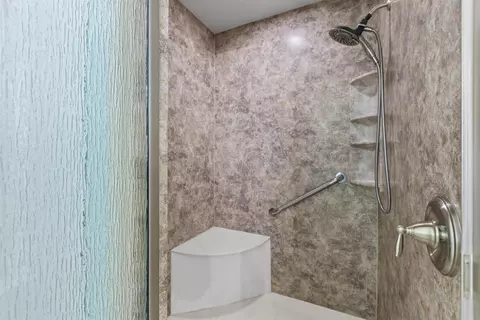 Bath - 4025 Red Pine Ln, Saint Augustine, FL 32086 photo 3 of 4