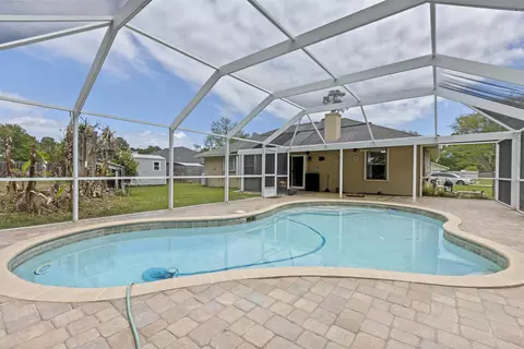 Exterior - 4025 Red Pine Ln, Saint Augustine, FL 32086 photo 5 of 9