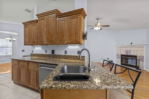 Kitchen - 4025 Red Pine Ln, Saint Augustine, FL 32086 photo 4 of 7