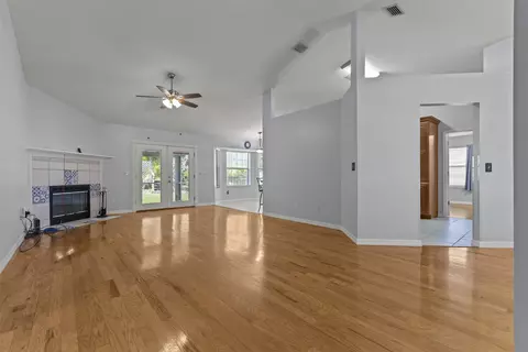Living - 4025 Red Pine Ln, Saint Augustine, FL 32086 photo 1 of 5
