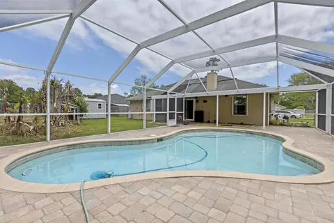 Exterior - 4025 Red Pine Ln, Saint Augustine, FL 32086 photo 5 of 9