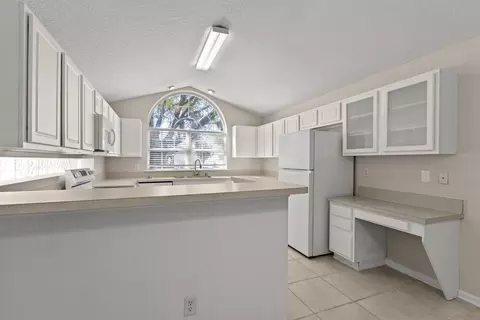 Kitchen - 428 Chamberlain Dr, Saint Augustine, FL 32086 photo 2 of 2