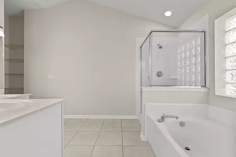 Bath - 428 Chamberlain Dr, Saint Augustine, FL 32086 photo 1 of 6