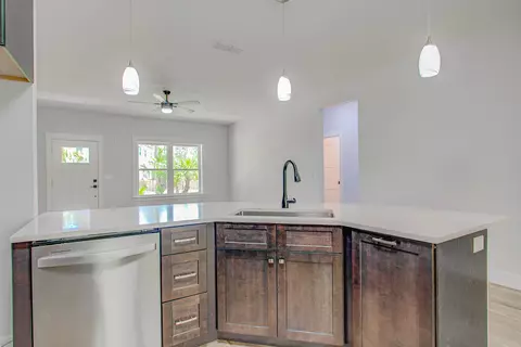 Kitchen - 971 967 Irma Way, Saint Augustine, FL 32086 photo 10 of 12