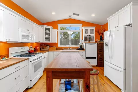 Kitchen - 68 Kings Ferry Way, Saint Augustine, FL 32084 photo 1 of 4