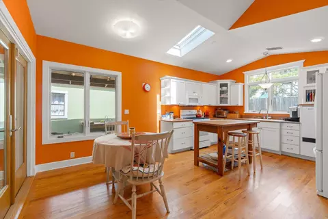 Kitchen - 68 Kings Ferry Way, Saint Augustine, FL 32084 photo 3 of 4