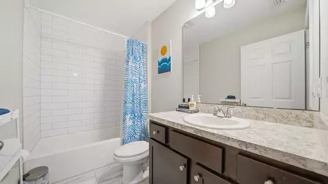 Bath - 241 Columbus St, Saint Augustine, FL 32084 photo 5 of 5