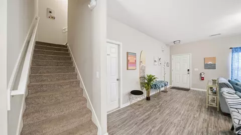 Entry Way - 241 Columbus St, Saint Augustine, FL 32084 photo 4 of 5