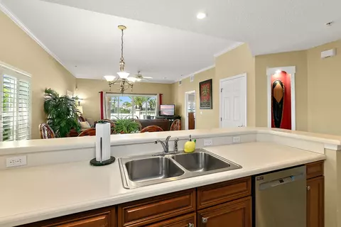 Kitchen - 264 Gibraltar Ct #101, Saint Augustine, FL 32080 photo 3 of 4