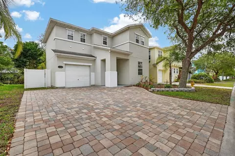 Exterior - 112 Bay Bridge Dr, Saint Augustine, FL 32080 photo 4 of 13