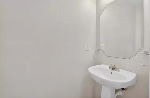 Entry Way - 112 Bay Bridge Dr, Saint Augustine, FL 32080 photo 6 of 6