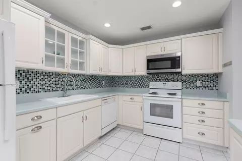 Kitchen - 425 Sevilla Dr, Saint Augustine, FL 32086 photo 2 of 2