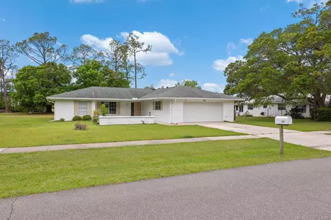 Exterior - 425 Sevilla Dr, Saint Augustine, FL 32086 photo 2 of 8