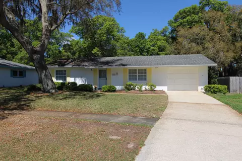 402 Casuarina Cir, Saint Augustine, FL 32086