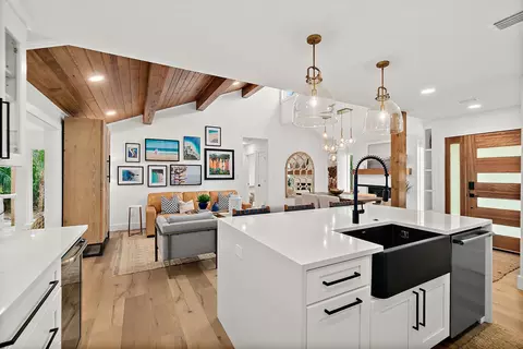 Kitchen - 27 Ocean Trace Rd, Saint Augustine, FL 32080 photo 1 of 6