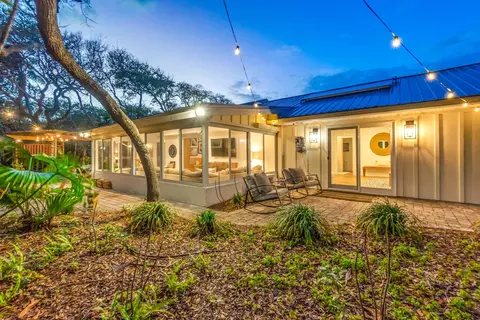 Exterior - 27 Ocean Trace Rd, Saint Augustine, FL 32080 photo 16 of 18