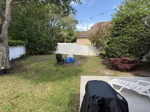 Exterior - 356 Palmas Cir, Saint Augustine, FL 32086 photo 4 of 7