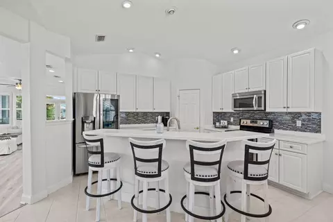 Kitchen - 110 Sunset Cir, Saint Augustine, FL 32080 photo 2 of 4