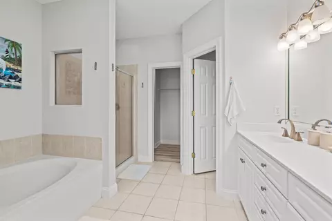 Bath - 110 Sunset Cir, Saint Augustine, FL 32080 photo 3 of 6