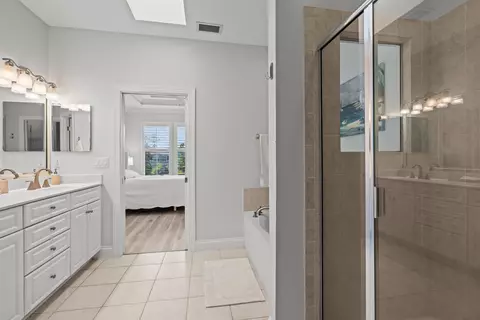 Bath - 110 Sunset Cir, Saint Augustine, FL 32080 photo 4 of 6