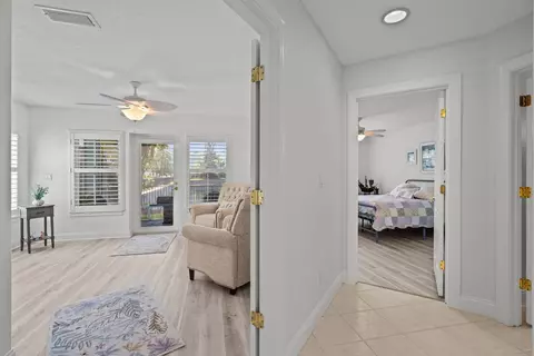 Entry Way - 110 Sunset Cir, Saint Augustine, FL 32080 photo 2 of 2