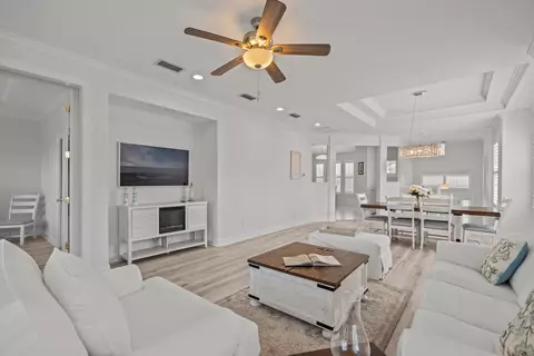 Living - 110 Sunset Cir, Saint Augustine, FL 32080 photo 4 of 5