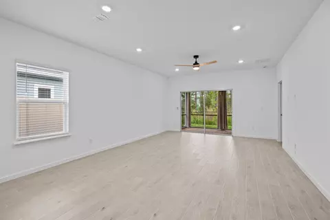 Living - 55 River Strand Ln, Saint Augustine, FL 32084 photo 2 of 5