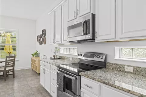 Kitchen - 225 Moses Creek Blvd, Saint Augustine, FL 32086 photo 6 of 6
