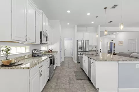 Kitchen - 225 Moses Creek Blvd, Saint Augustine, FL 32086 photo 3 of 6