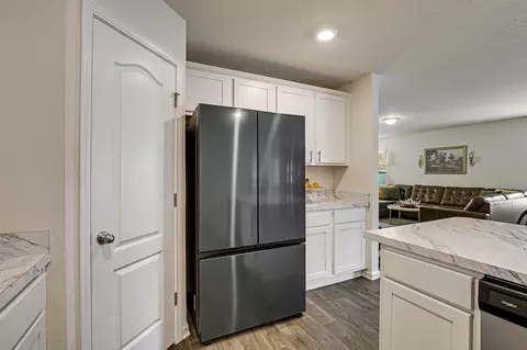 Kitchen - 56 Cannon Ball Dr, Saint Augustine, FL 32084 photo 6 of 7