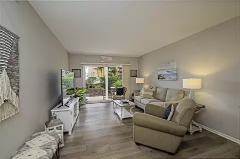 Living - 4 Ocean Trace Rd #119, Saint Augustine, FL 32080 photo 2 of 4