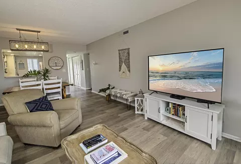 Living - 4 Ocean Trace Rd #119, Saint Augustine, FL 32080 photo 4 of 4