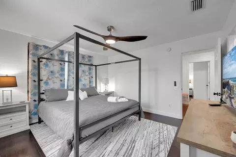 Bedroom - 16 12th St #C, Saint Augustine, FL 32080 photo 4 of 10