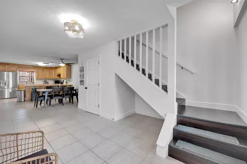 Entry Way - 16 12th St #C, Saint Augustine, FL 32080 photo 2 of 4