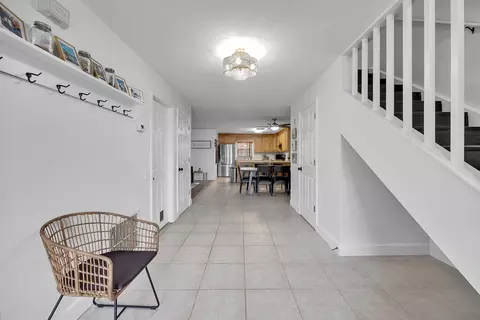 Entry Way - 16 12th St #C, Saint Augustine, FL 32080 photo 1 of 4