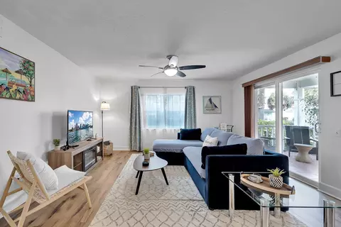 Living - 16 12th St #C, Saint Augustine, FL 32080 photo 2 of 7