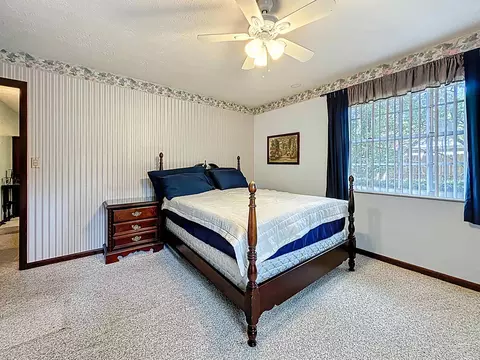 Bedroom - 5046 Shore Dr, Saint Augustine, FL 32086 photo 2 of 9