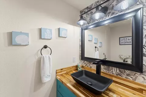 Bath - 249 Whitland Way, Saint Augustine, FL 32086 photo 2 of 4
