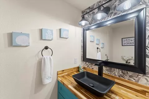 Bath - 249 Whitland Way, Saint Augustine, FL 32086 photo 2 of 4