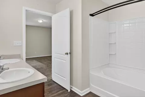 Bath - 32 Green Palm Ct, Saint Augustine, FL 32086 photo 3 of 4