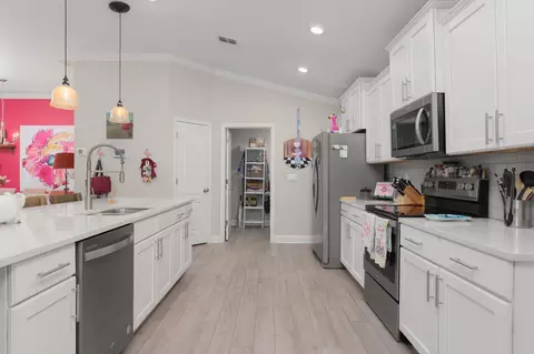 Kitchen - 84 Gypsum Pl, Saint Augustine, FL 32086 photo 2 of 2