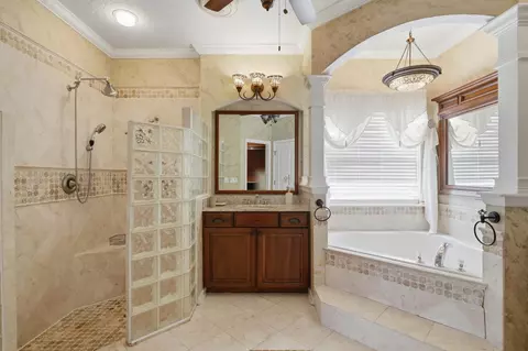Bath - 412 Tocina Pl, Saint Augustine, FL 32092 photo 2 of 3