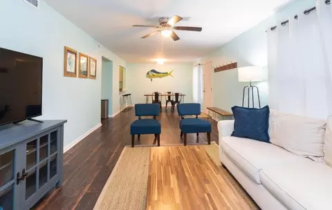 Living - 207 9th St, Saint Augustine, FL 32080 photo 7 of 9