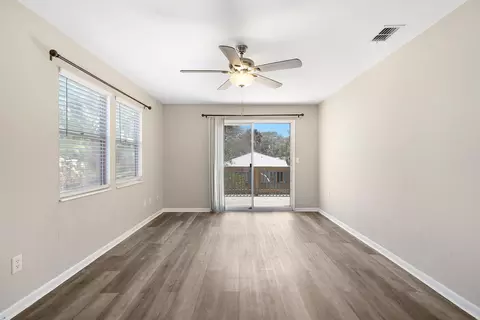 Living - 207 9th St, Saint Augustine, FL 32080 photo 4 of 9