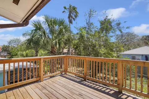 Exterior - 207 9th St, Saint Augustine, FL 32080 photo 2 of 7