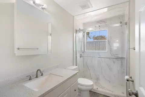 Bath - 207 9th St, Saint Augustine, FL 32080 photo 1 of 1