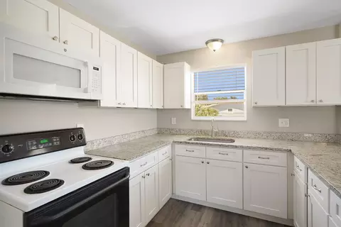 Kitchen - 207 9th St, Saint Augustine, FL 32080 photo 2 of 4